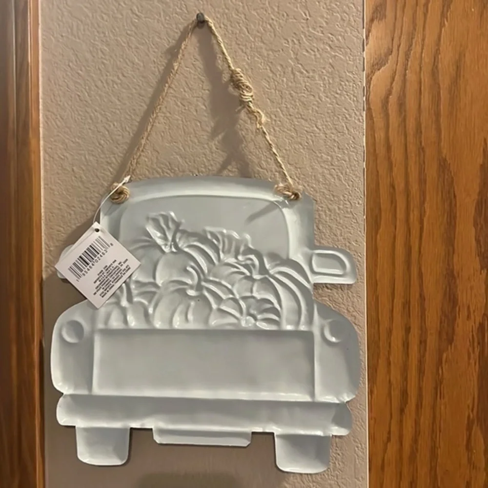 Thankful metal wall hanging